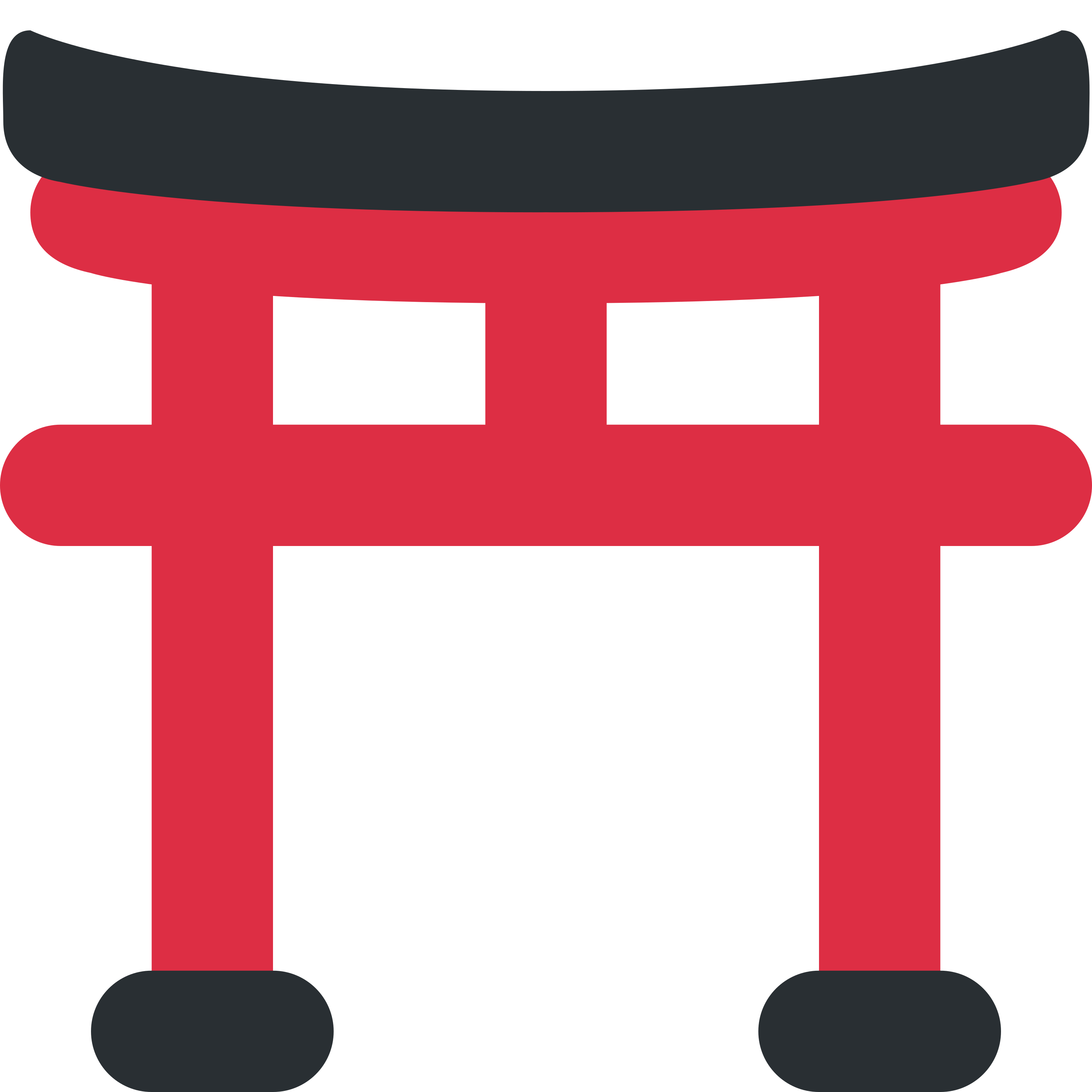印有 Shinto shrine 表情符号 ⛩️ 的 TaylorMade TP5 高尔夫球