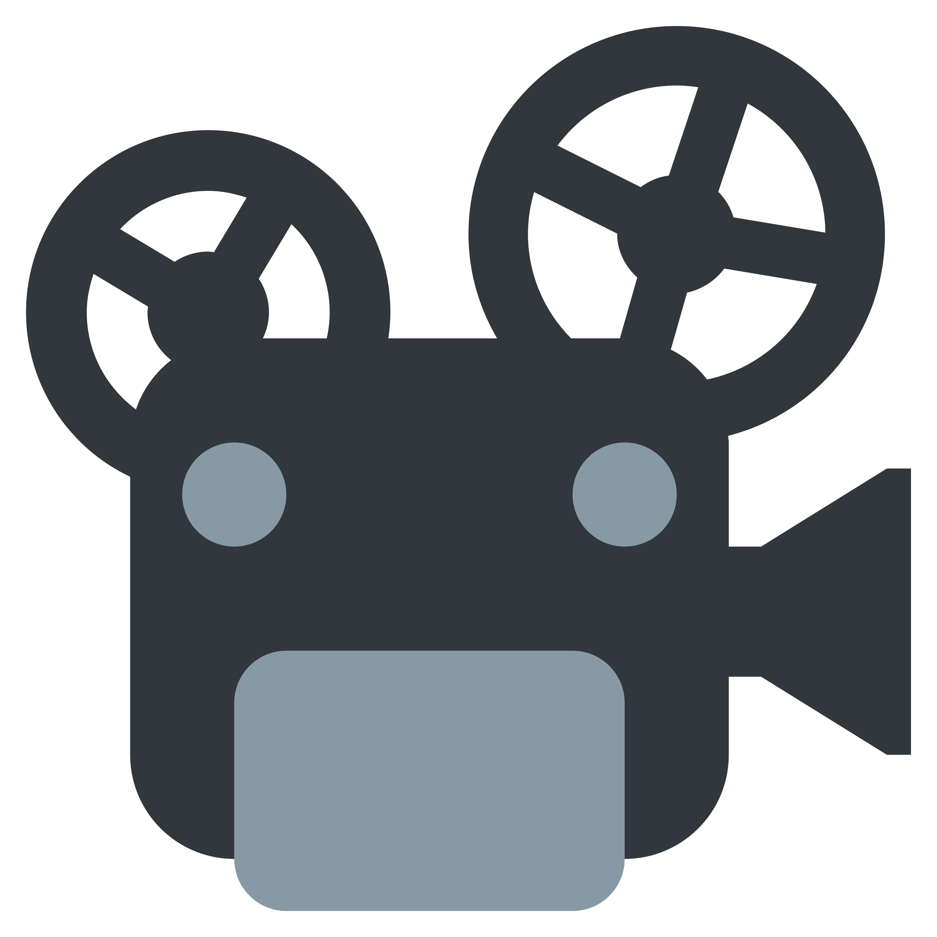 印在白色陶瓷拿铁杯上的 Film projector 表情符号 📽️